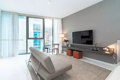 300 Biscayne Blvd Way #805, Miami, FL 33131 - Photo 1