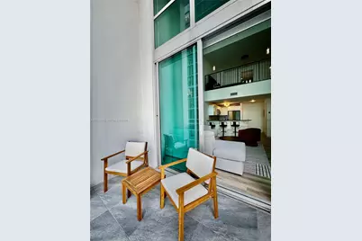 300 S Biscayne Blvd #L-1210, Miami, FL 33131 - Photo 4