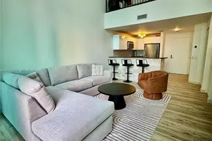 300 S Biscayne Blvd, Miami, FL 33131 - Photo 12