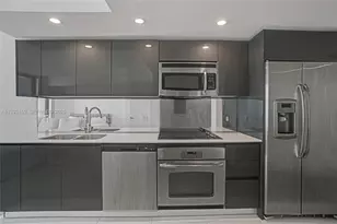 31 SE 6th St, Miami, FL 33131 - Photo 28