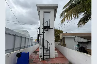 761 SW 73rd Ct #0, Miami, FL 33144 - Photo 16
