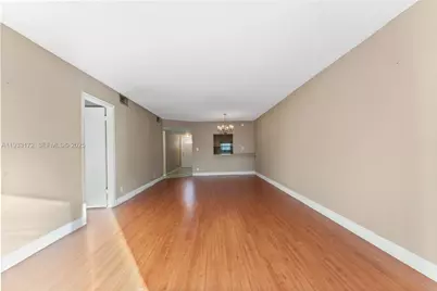 8901 S Hollybrook Blvd #303, Pembroke Pines, FL 33025 - Photo 6