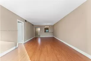 8901 S Hollybrook Blvd, Pembroke Pines, FL 33025 - Photo 6