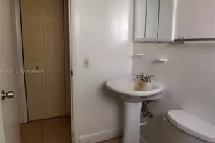 825 Euclid Ave, Miami Beach, FL 33139 - Photo 12