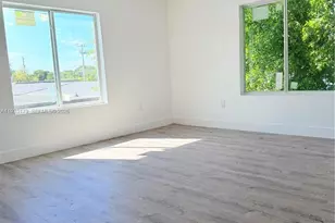 1629 NW 40th St, Miami, FL 33142 - Photo 4