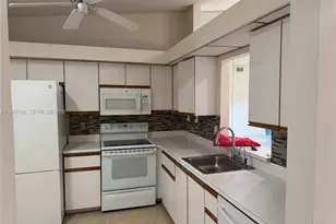 8200 Whispering Palm Dr, Boca Raton, FL 33496 - Photo 8