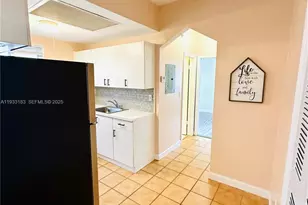 540 15th St, Miami Beach, FL 33139 - Photo 10