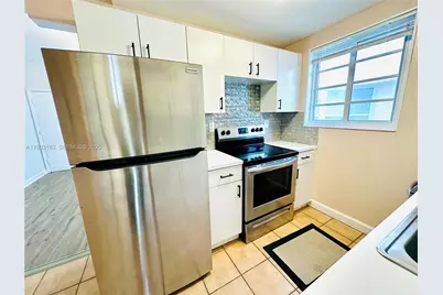 540 15th St #203, Miami Beach, FL 33139 - Photo 12