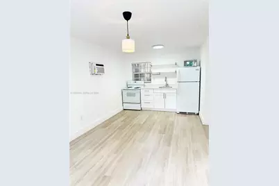 553 NE 65th St #3, Miami, FL 33138 - Photo 4