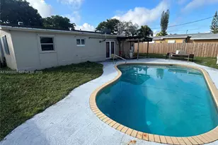 6201 SW 38th Ct, Davie, FL 33314 - Photo 4