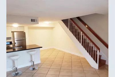 8660 NW 5th Ter #15-209, Miami, FL 33126 - Photo 4