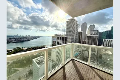 253 NE 2nd St. 2.2+ Lrg Den #3309, Miami, FL 33132 - Photo 1