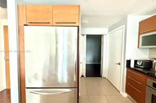 253 NE 2nd St 2 2+ Lrg Den, Miami, FL 33132 - Photo 12