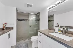 3701 N Country Club Dr, Aventura, FL 33180 - Photo 12