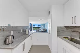 3701 N Country Club Dr, Aventura, FL 33180 - Photo 4