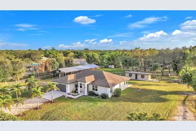 17844 N 38th Rd N, Loxahatchee, FL 33470 - Photo 2
