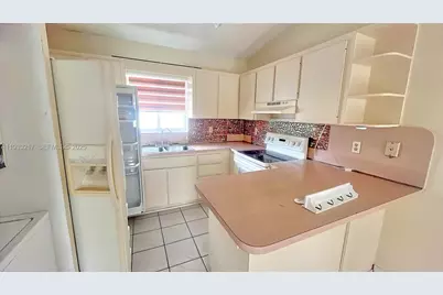 2220 W 74th St #201-16, Hialeah, FL 33016 - Photo 10