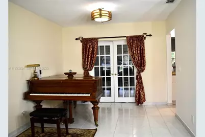 1731 N 54th Ave, Hollywood, FL 33021 - Photo 8