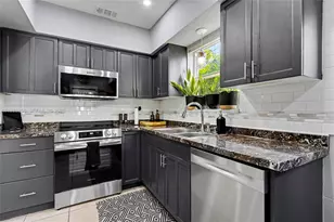 818 NW 29th Ct, Wilton Manors, FL 33311 - Photo 8