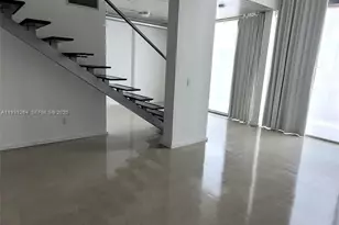 690 SW 1st Ct, Miami, FL 33130 - Photo 2