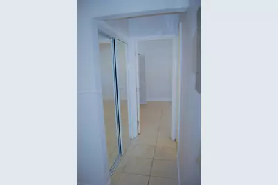 2481 SW 11th St #2481, Miami, FL 33135 - Photo 4