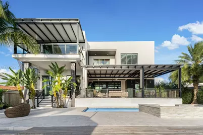 1970 NE 119th Rd, North Miami, FL 33181 - Photo 2