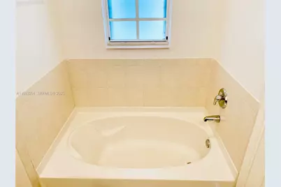 218 SW 6th Pl, Pompano Beach, FL 33060 - Photo 18