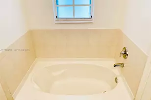 218 SW 6th Pl, Pompano Beach, FL 33060 - Photo 18