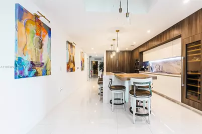 851 NE 1st Ave #2111, Miami, FL 33132 - Photo 2