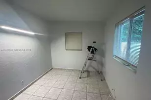 1261 NW 24th St, Miami, FL 33142 - Photo 4