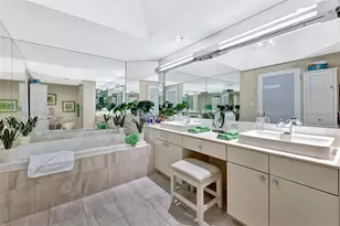 2000 Island Blvd, Aventura, FL 33160 - Photo 28