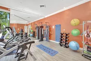 2000 Island Blvd, Aventura, FL 33160 - Photo 30