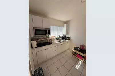 7685 W 30th Ln, Hialeah, FL 33018 - Photo 44