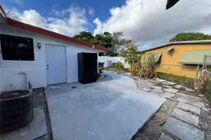 1763 Lauderdale Manor Dr, Fort Lauderdale, FL 33311 - Photo 18