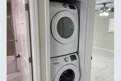 2971 SW 35th Ave #Front, Miami, FL 33133 - Photo 6