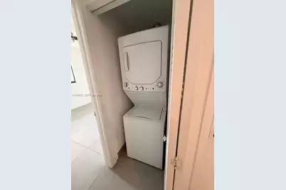 1005 Spring Garden Rd #222, Miami, FL 33136 - Photo 8