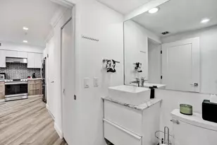 1 Century Ln, Miami Beach, FL 33139 - Photo 24