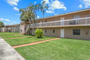 1016 Twin Lakes Dr, Coral Springs, FL 33071 - Photo 12
