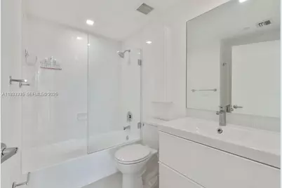 2475 Brickell Ave #1606, Miami, FL 33129 - Photo 16