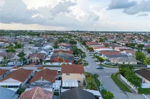 3502 W 72nd St, Hialeah, FL 33018 - Photo 36