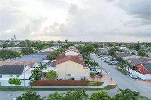 3502 W 72nd St, Hialeah, FL 33018 - Photo 34