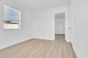 26540 SW 1 38 Th Ct, Homestead, FL 33032 - Photo 2