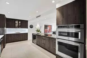 1800 NE 114th St, Miami, FL 33181 - Photo 12