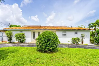 1090 NW 24th Ct, Miami, FL 33125 - Photo 1