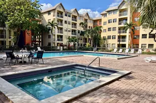 8180 Geneva Ct, Doral, FL 33166 - Photo 22