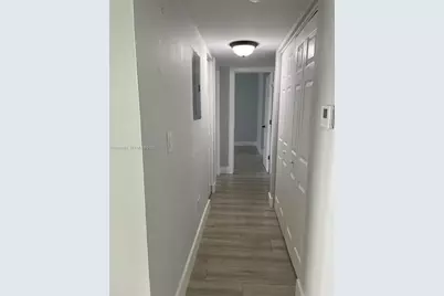 8893 Fontainebleau Blvd #103, Miami, FL 33172 - Photo 4