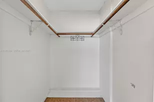 111 Golden Isles Dr, Hallandale Beach, FL 33009 - Photo 14