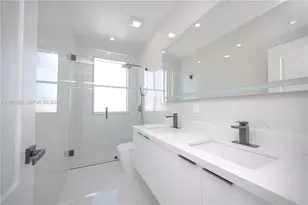 15486 SW 23rd Ln, Miami, FL 33185 - Photo 18