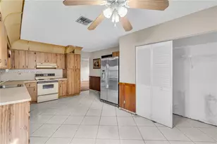 7545 NW 99th Ave, Tamarac, FL 33321 - Photo 10