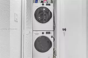 1105 Lake Shore Dr, Lake Park, FL 33403 - Photo 44